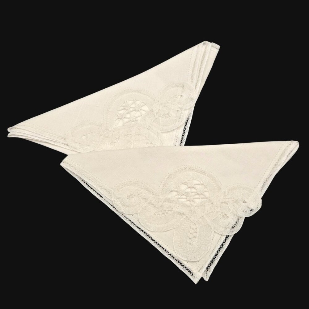 Vintage Linen Handkerchiefs Battenberg Lace Corner Embroidered Edge Detail Set 2